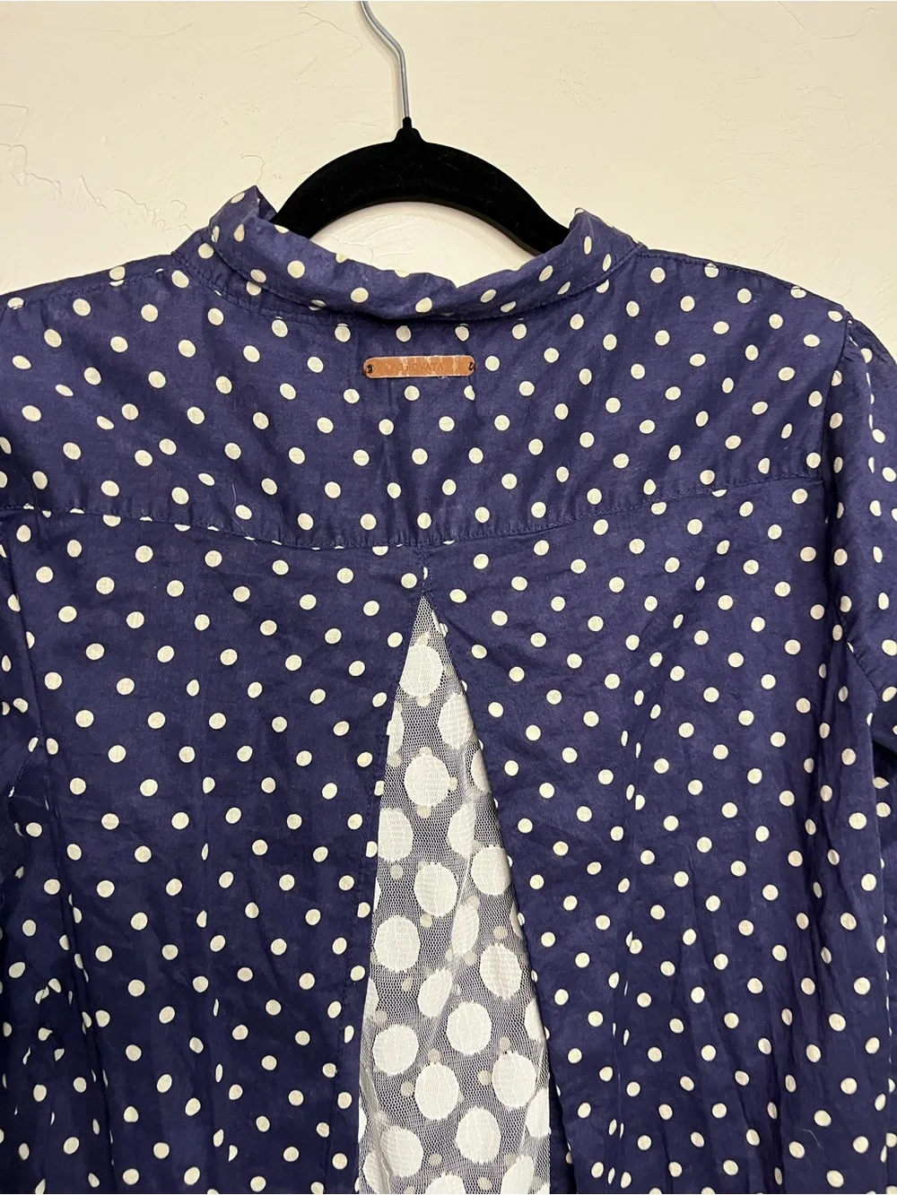 Birds of Paradis by Trovata Blue White Polka Dot Lace Back Pop Over Blouse - Picture 12 of 14